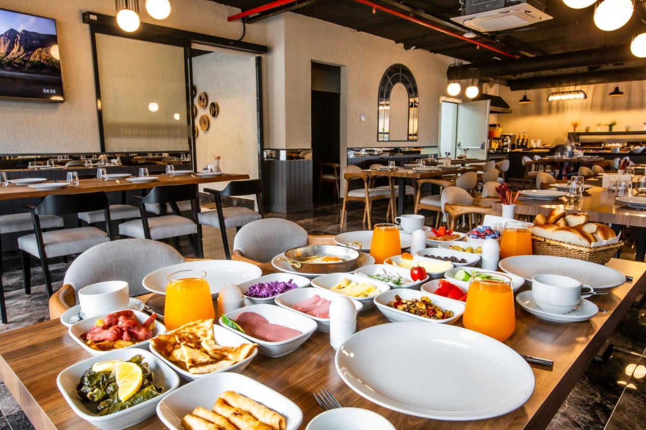 Pelitli  Nehir Otel מראה חיצוני תמונה